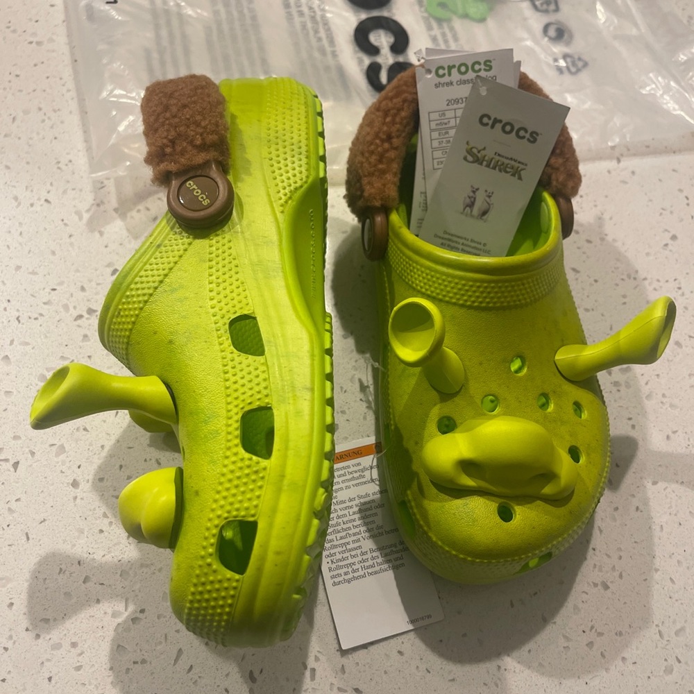 Crocs size 7 men’s 5 woman’s